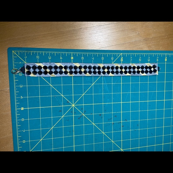 Upcycled Silk Mens Tie Unisexy collar with spike stud Trim - Picture 4 of 4